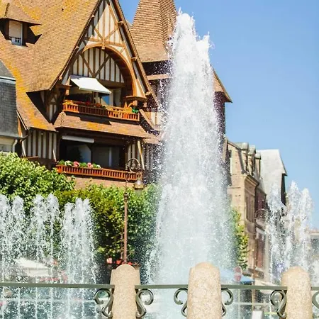 La Suzanne - Two Bedrooms - * Deauville