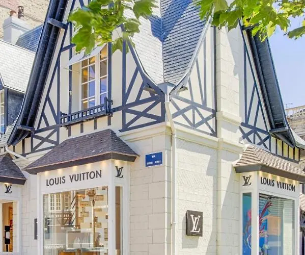 La Suzanne - Two Bedrooms - Apartment *